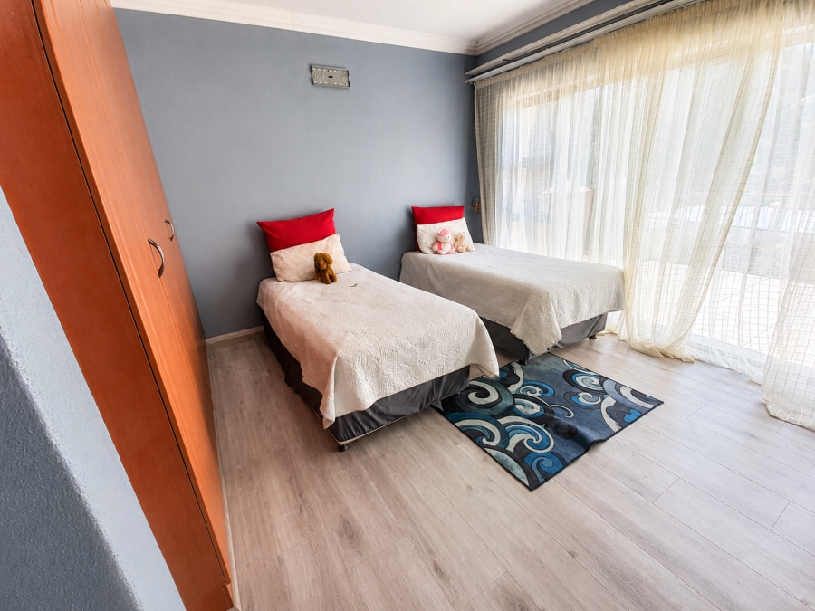 3 Bedroom Property for Sale in Vanderbijlpark SW 5 Gauteng