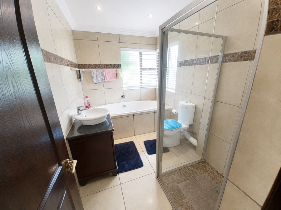 3 Bedroom Property for Sale in Vanderbijlpark SW 5 Gauteng
