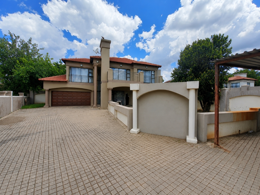 3 Bedroom Property for Sale in Vanderbijlpark SW 5 Gauteng