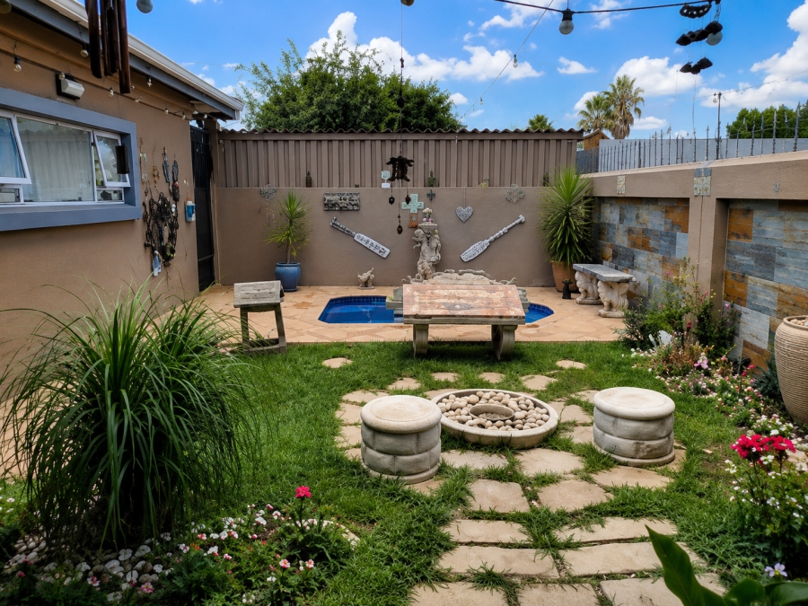 3 Bedroom Property for Sale in Rothdene Gauteng