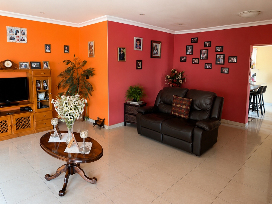 3 Bedroom Property for Sale in Rothdene Gauteng