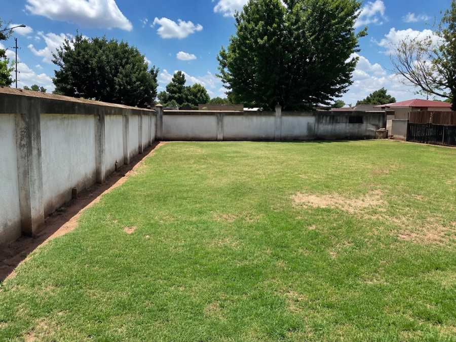 3 Bedroom Property for Sale in Rothdene Gauteng