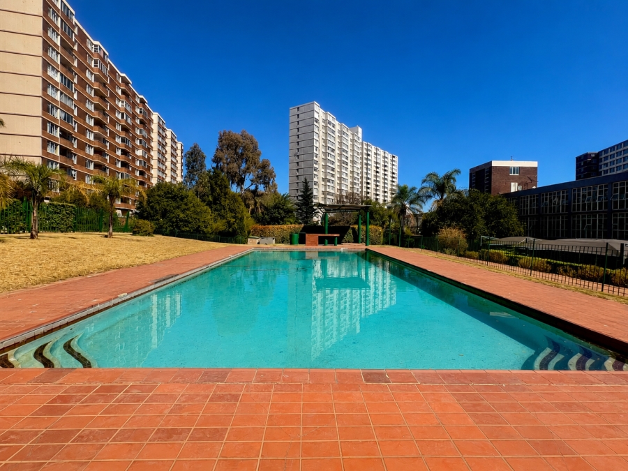2 Bedroom Property for Sale in Bedford Gardens Gauteng