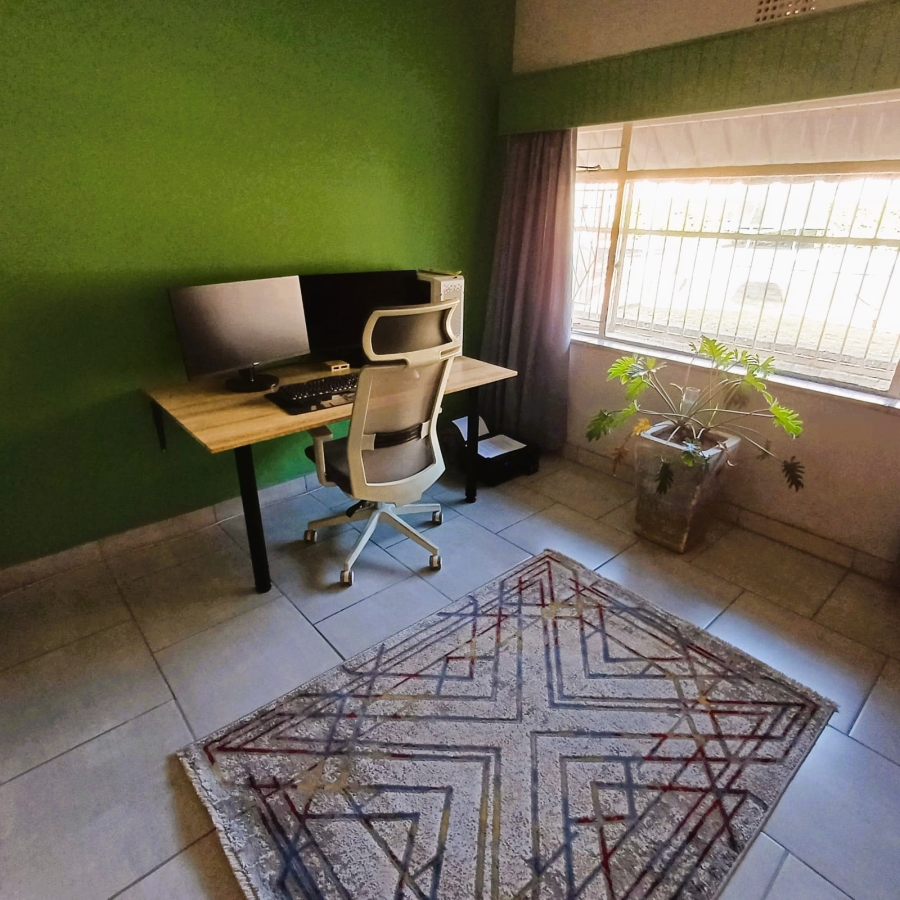 3 Bedroom Property for Sale in Rothdene Gauteng