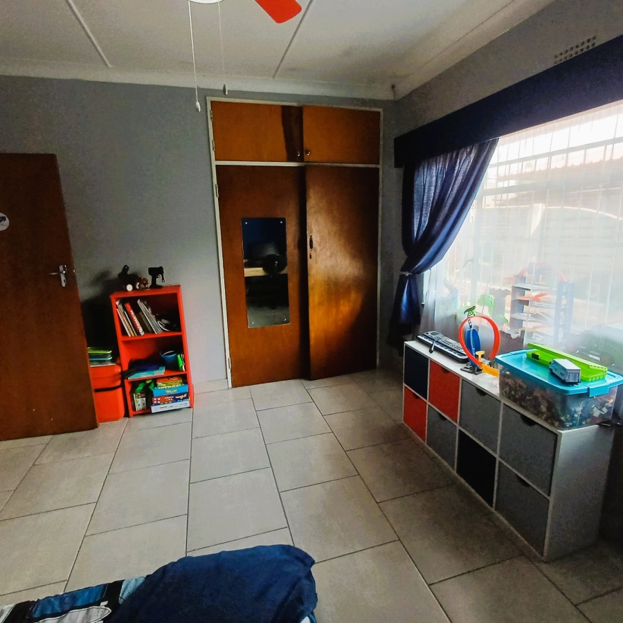 3 Bedroom Property for Sale in Rothdene Gauteng