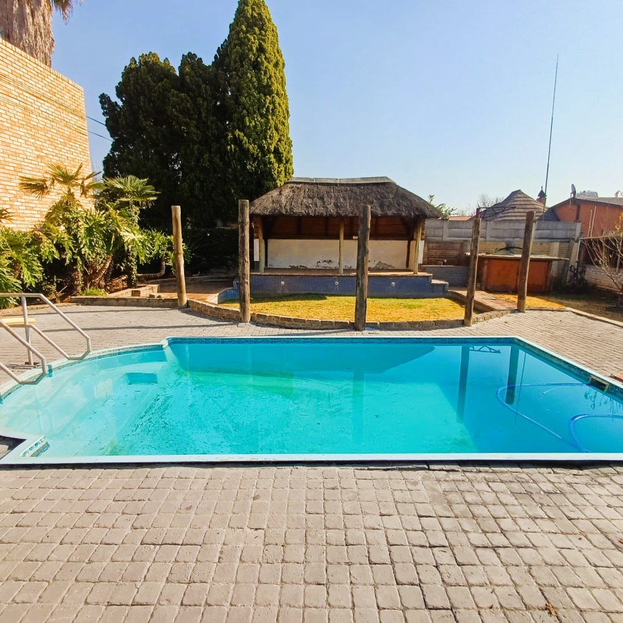 3 Bedroom Property for Sale in Rothdene Gauteng