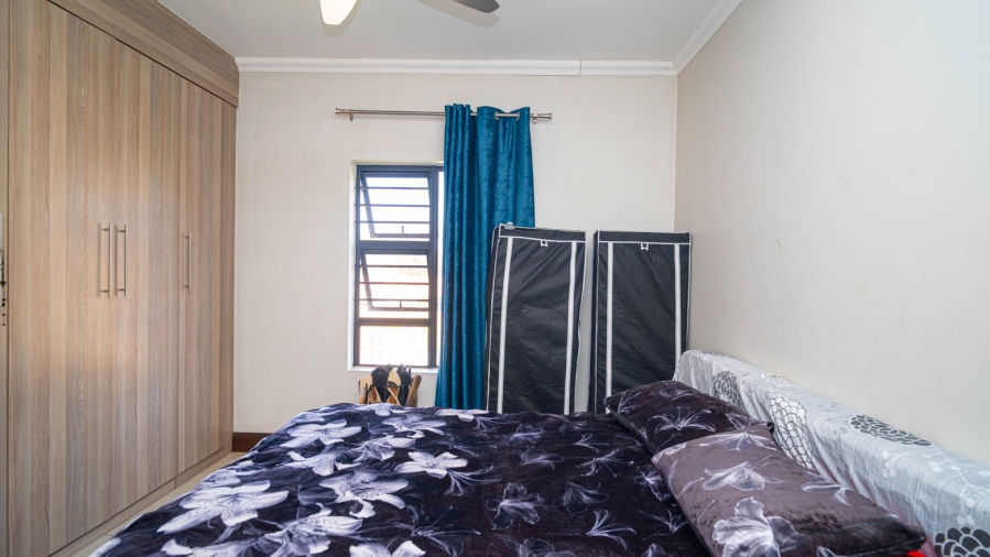 2 Bedroom Property for Sale in Crowthorne AH Gauteng