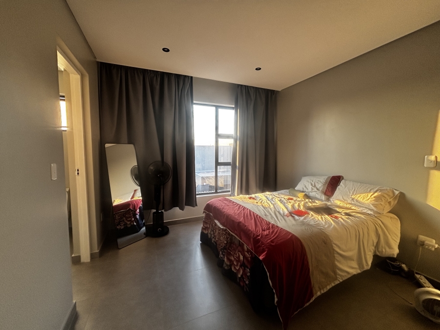 To Let 2 Bedroom Property for Rent in Waverley Gauteng