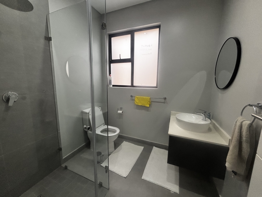 To Let 2 Bedroom Property for Rent in Waverley Gauteng