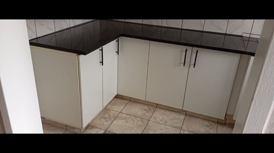 2 Bedroom Property for Sale in Benoni Central Gauteng