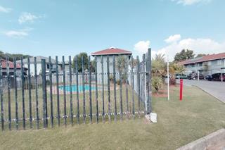2 Bedroom Property for Sale in Glen Marais Gauteng