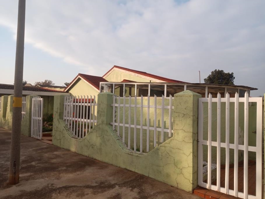 9 Bedroom Property for Sale in Kempton Park West Gauteng