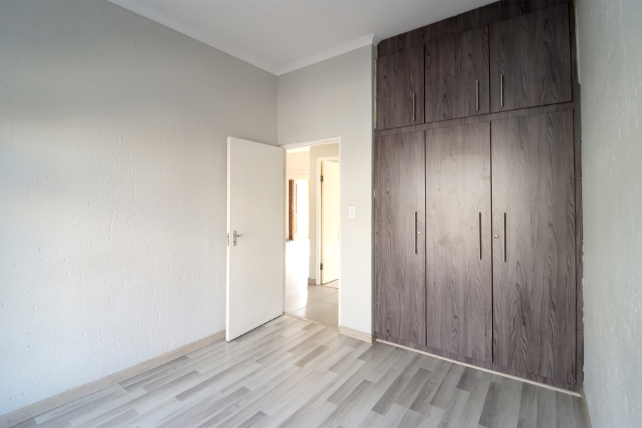 2 Bedroom Property for Sale in Montgomery Park Gauteng