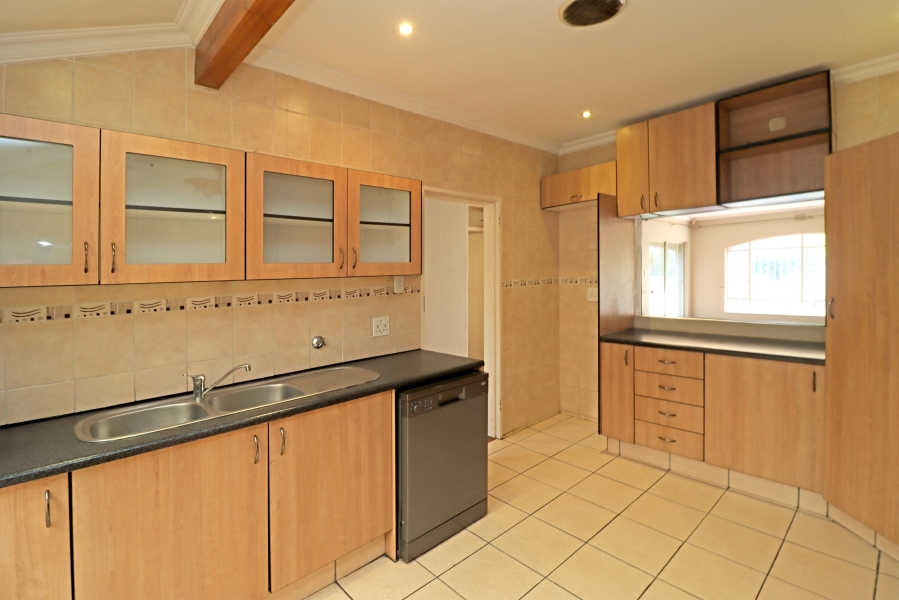 To Let 3 Bedroom Property for Rent in Randpark Ridge Gauteng