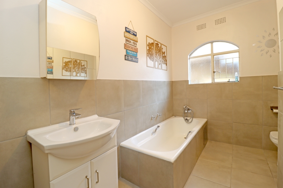 To Let 3 Bedroom Property for Rent in Randpark Ridge Gauteng