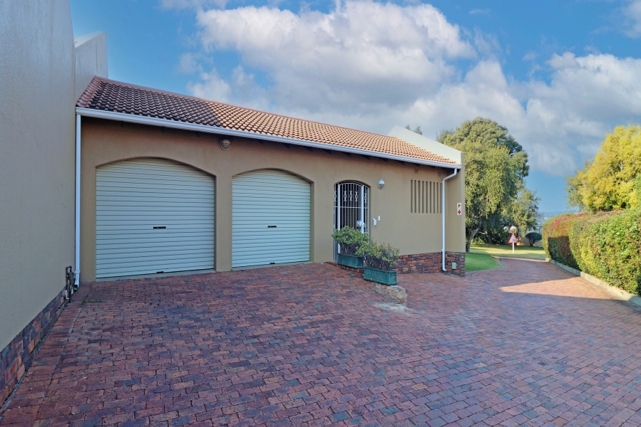 To Let 3 Bedroom Property for Rent in Randpark Ridge Gauteng