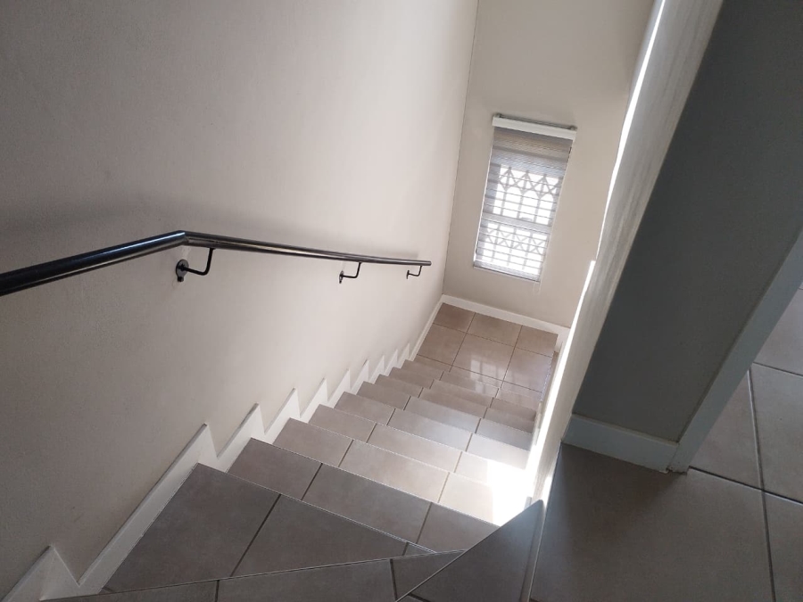 To Let 2 Bedroom Property for Rent in Albertsdal Gauteng