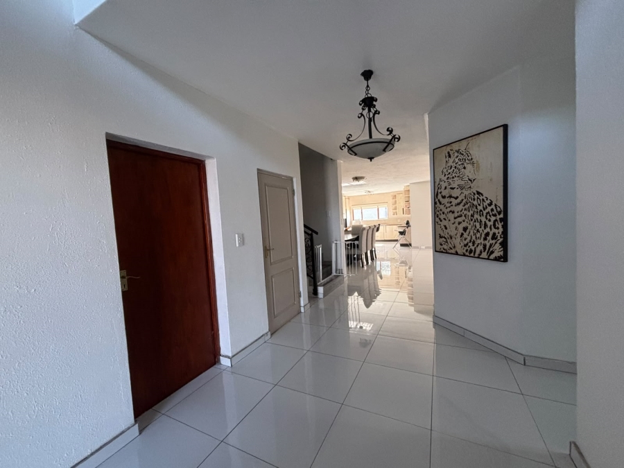 4 Bedroom Property for Sale in Helderwyk Gauteng