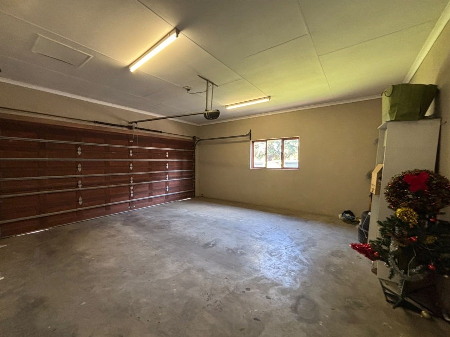 4 Bedroom Property for Sale in Helderwyk Gauteng