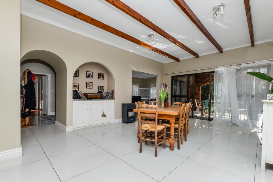 To Let 4 Bedroom Property for Rent in Morningside Ext 40 Gauteng