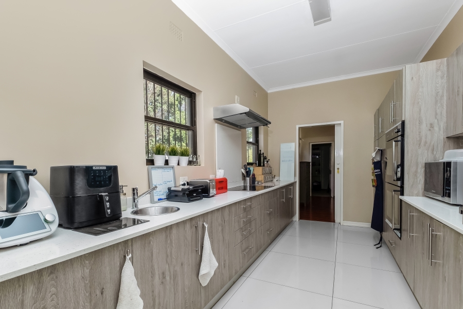 To Let 4 Bedroom Property for Rent in Morningside Ext 40 Gauteng
