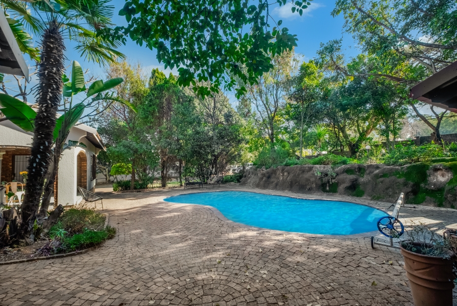 To Let 4 Bedroom Property for Rent in Morningside Ext 40 Gauteng