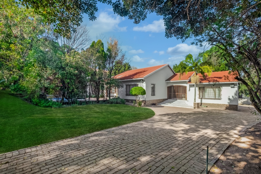 To Let 4 Bedroom Property for Rent in Morningside Ext 40 Gauteng