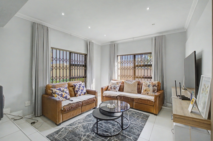 5 Bedroom Property for Sale in Beverley Gauteng