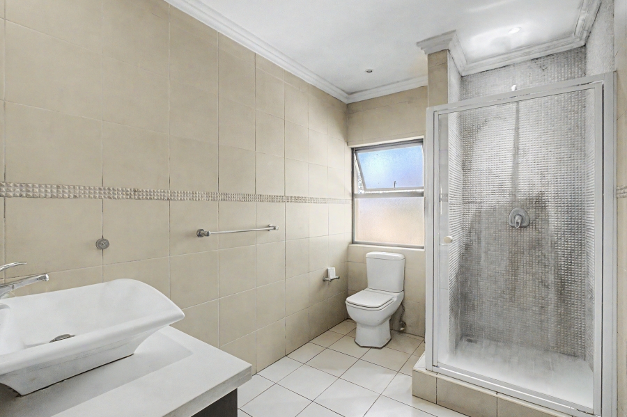 5 Bedroom Property for Sale in Beverley Gauteng