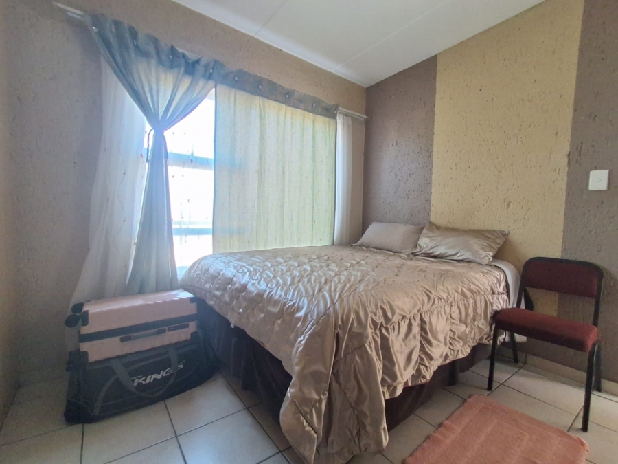 2 Bedroom Property for Sale in Three Rivers Gauteng