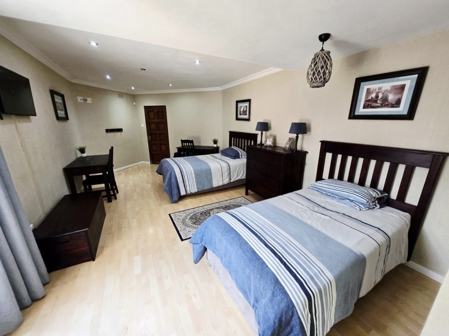 6 Bedroom Property for Sale in Three Rivers Proper Gauteng