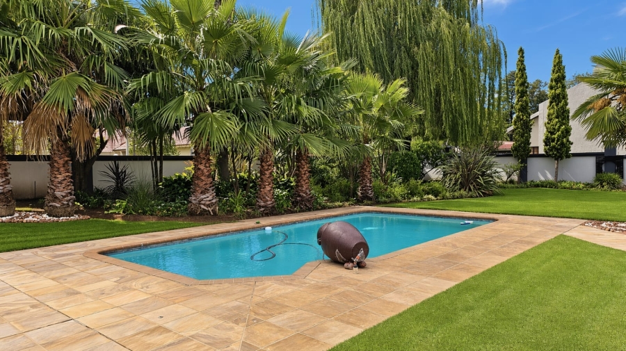 6 Bedroom Property for Sale in Three Rivers Proper Gauteng