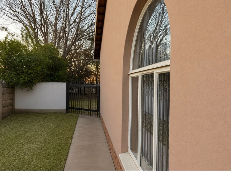 3 Bedroom Property for Sale in Vanderbijlpark SE 6 Gauteng
