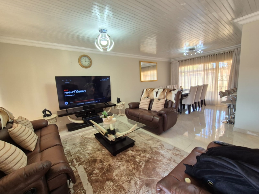 3 Bedroom Property for Sale in Vanderbijlpark Sw 2 Gauteng