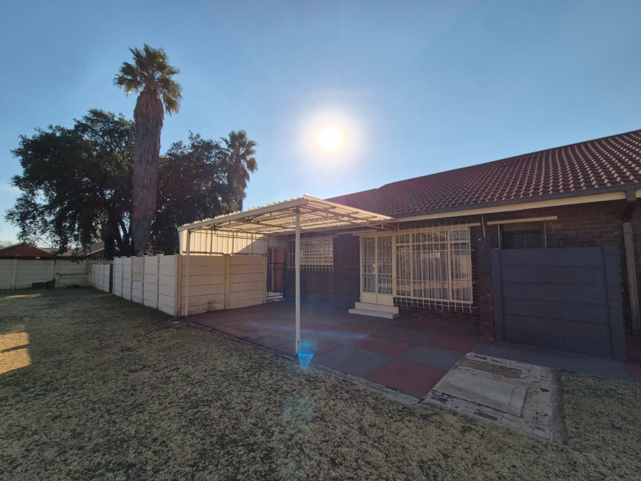 3 Bedroom Property for Sale in Vanderbijlpark Sw 2 Gauteng