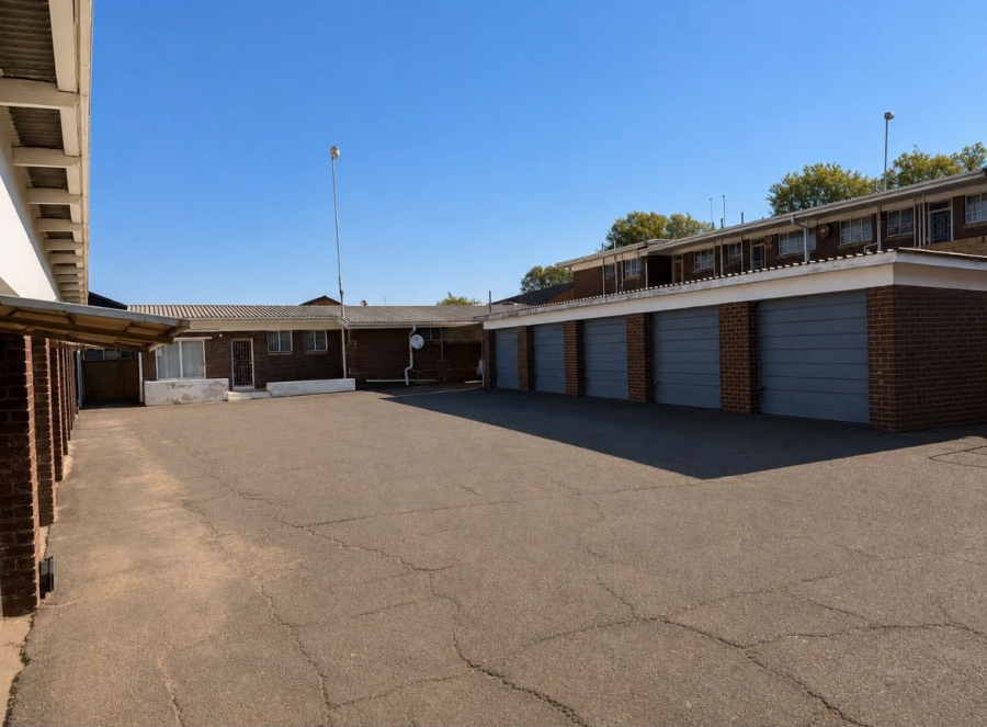 2 Bedroom Property for Sale in Vanderbijlpark Cw 6 Gauteng