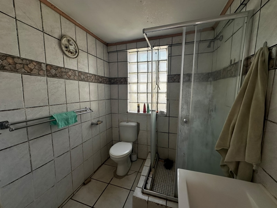 3 Bedroom Property for Sale in Roodepoort North Gauteng