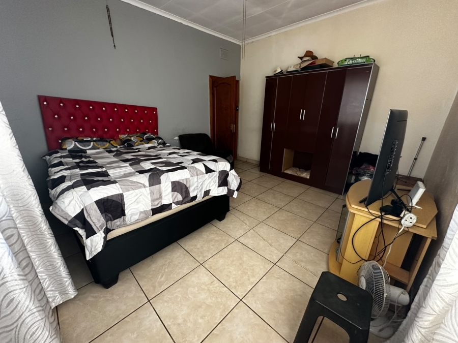 3 Bedroom Property for Sale in Roodepoort North Gauteng