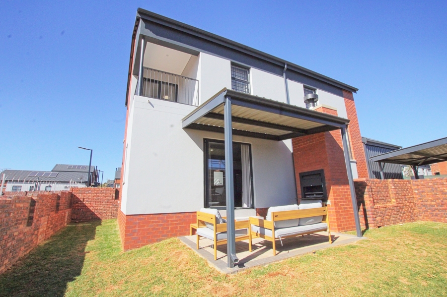 4 Bedroom Property for Sale in North Riding Gauteng