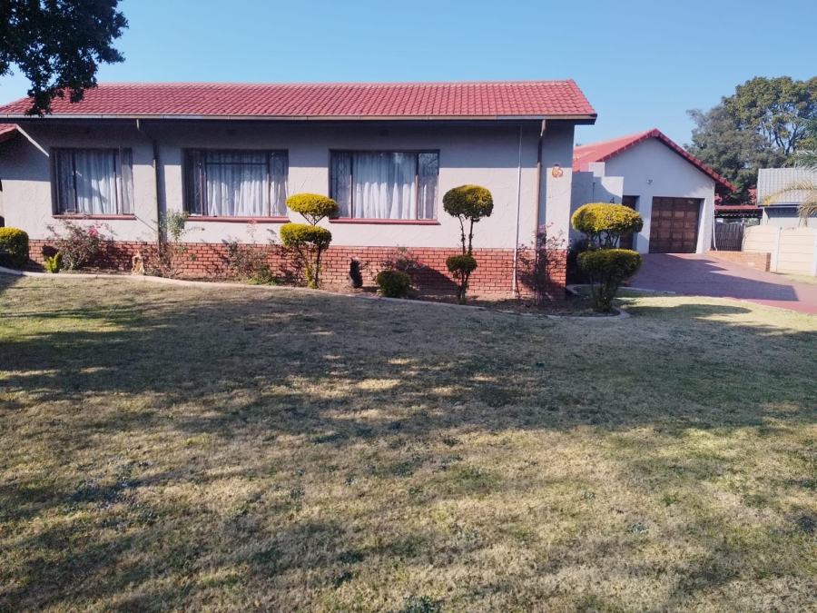 4 Bedroom Property for Sale in Norkem Park Gauteng
