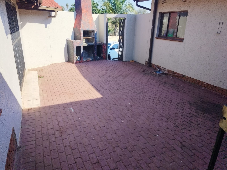 4 Bedroom Property for Sale in Norkem Park Gauteng