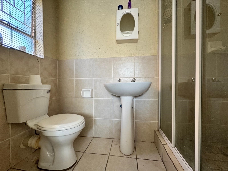 2 Bedroom Property for Sale in Arundo Estate Gauteng