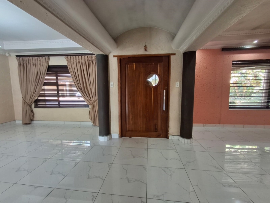 5 Bedroom Property for Sale in Eveleigh Gauteng