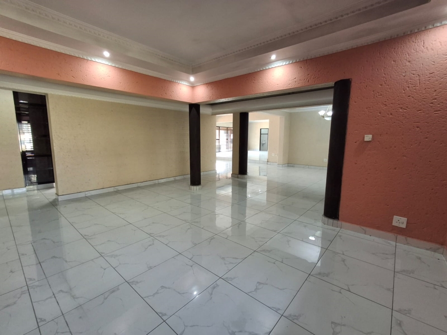 5 Bedroom Property for Sale in Eveleigh Gauteng