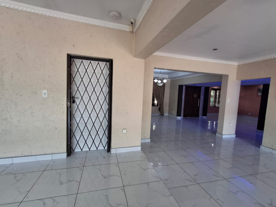 5 Bedroom Property for Sale in Eveleigh Gauteng