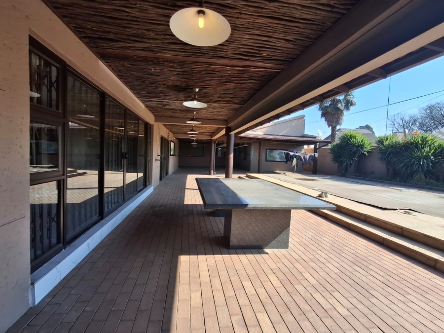 5 Bedroom Property for Sale in Eveleigh Gauteng