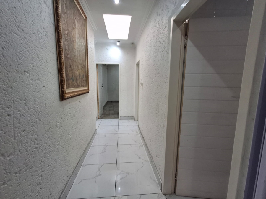 5 Bedroom Property for Sale in Eveleigh Gauteng