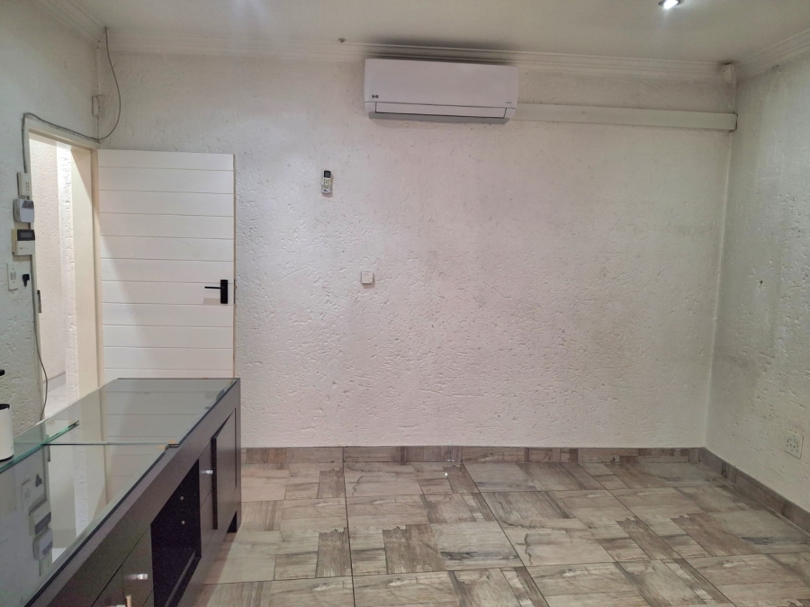 5 Bedroom Property for Sale in Eveleigh Gauteng