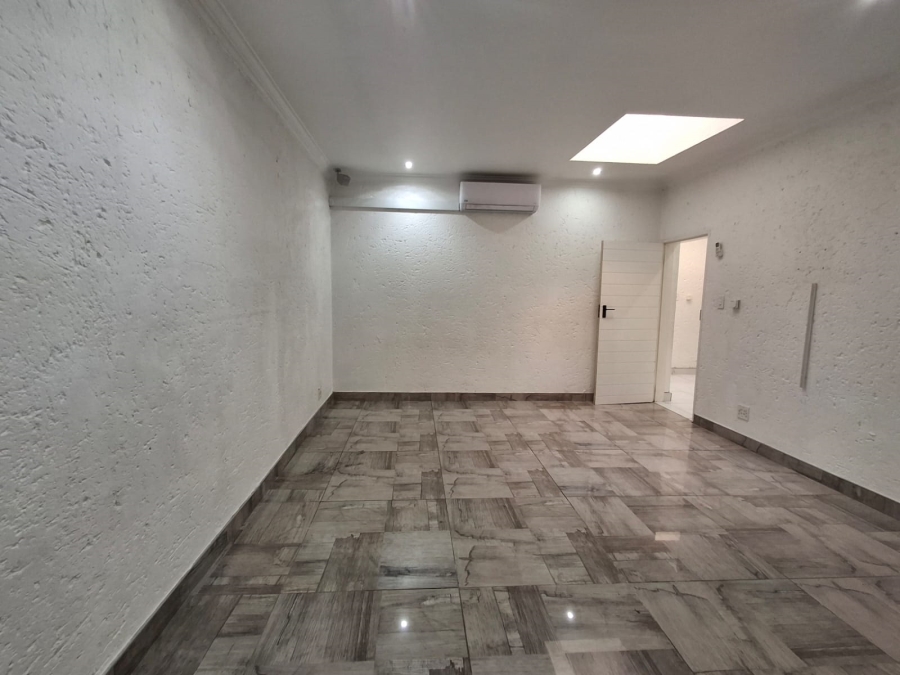 5 Bedroom Property for Sale in Eveleigh Gauteng