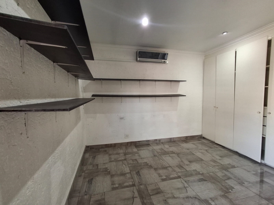 5 Bedroom Property for Sale in Eveleigh Gauteng